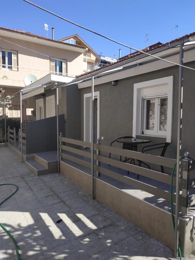 Agelikis' Apartments Nea Kallikrateia エクステリア 写真