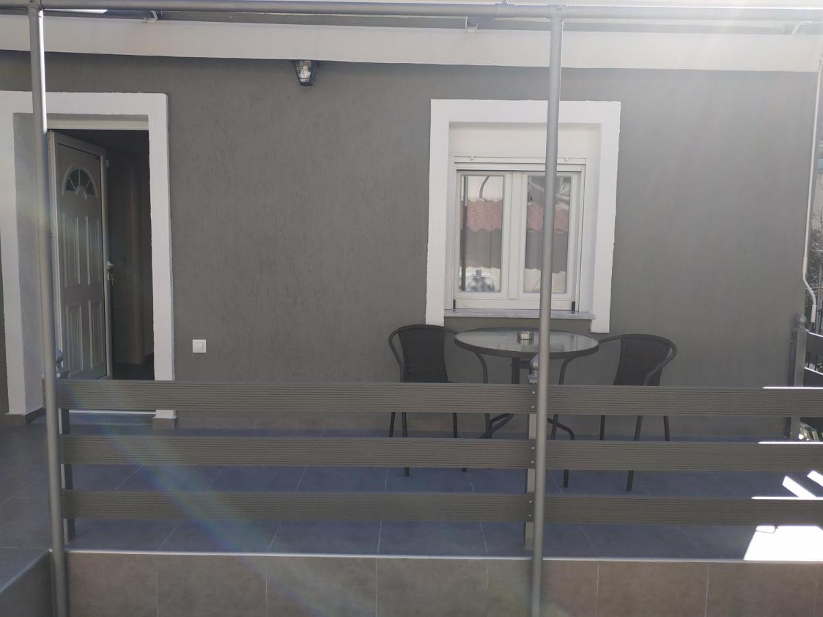 Agelikis' Apartments Nea Kallikrateia エクステリア 写真